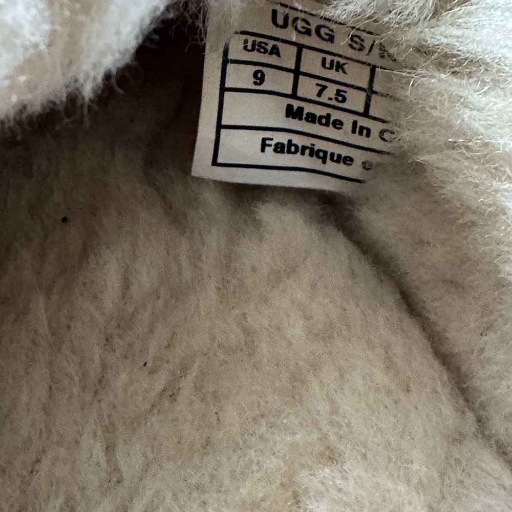 UGG Dakota Slippers Shearling Moccasin 5612 Suede Chestnut Tan Women’s Size 9 - Picture 6 of 9